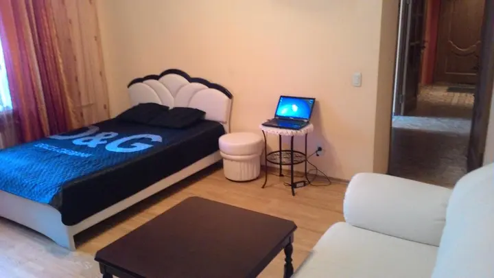 Саранск: Apartments on Kommunisticheskaya 25