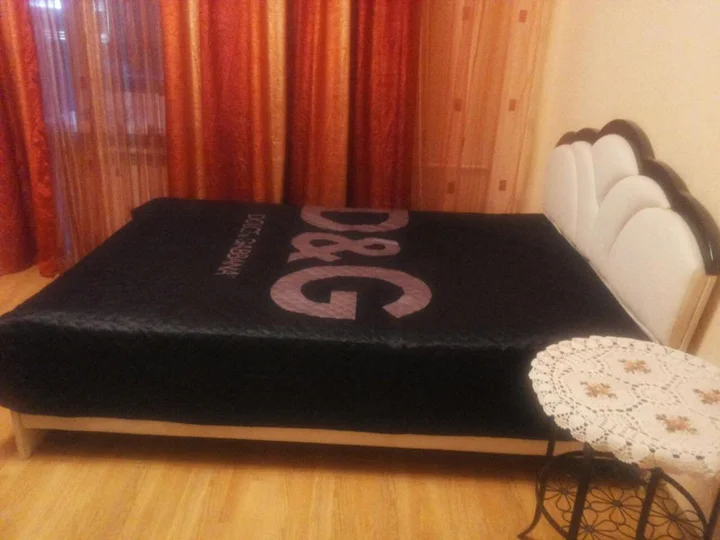 Саранск: Apartments on Kommunisticheskaya 25
