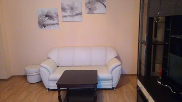 Саранск: Apartments on Kommunisticheskaya 25