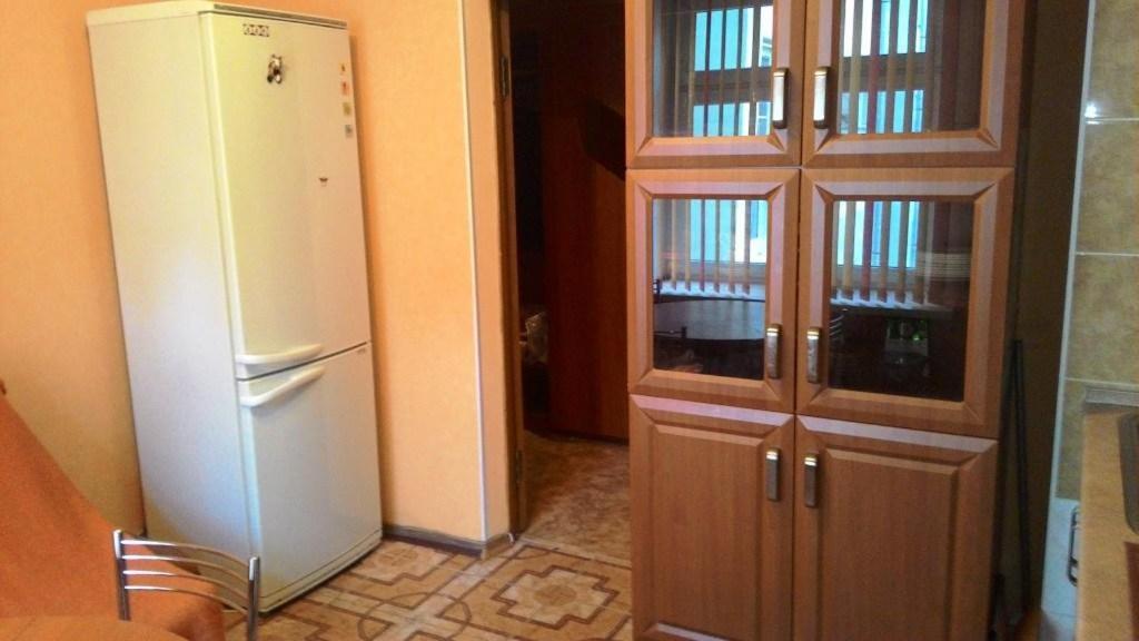 Саранск: Apartments on Kommunisticheskaya 25