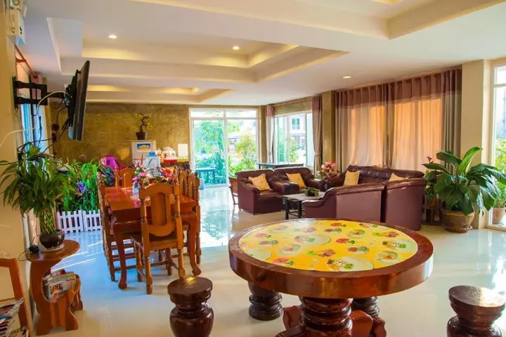 Тхоэнг: Wattanawan Hotel