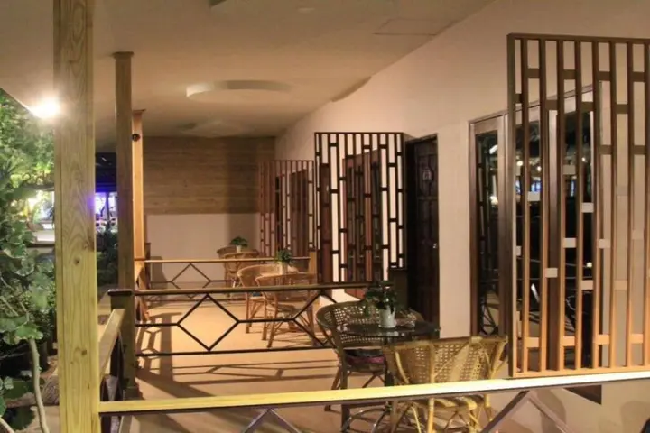 пляж Санрайз: Poohbar Resort & Lotusdive