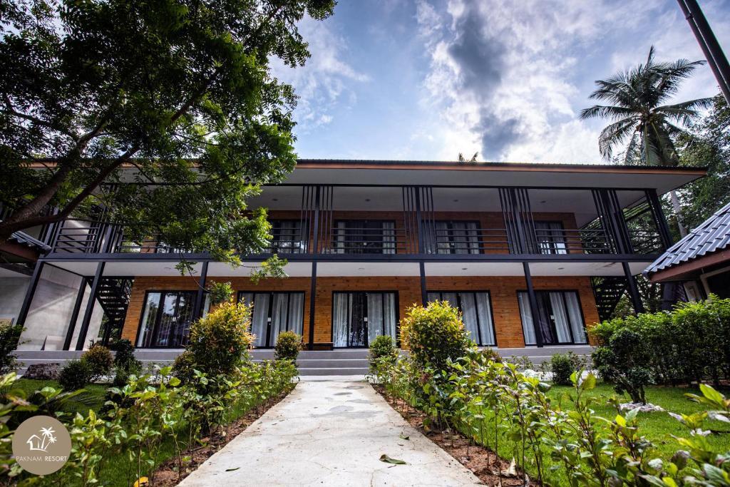 Ла-Нгу: Pak Nam Resort
