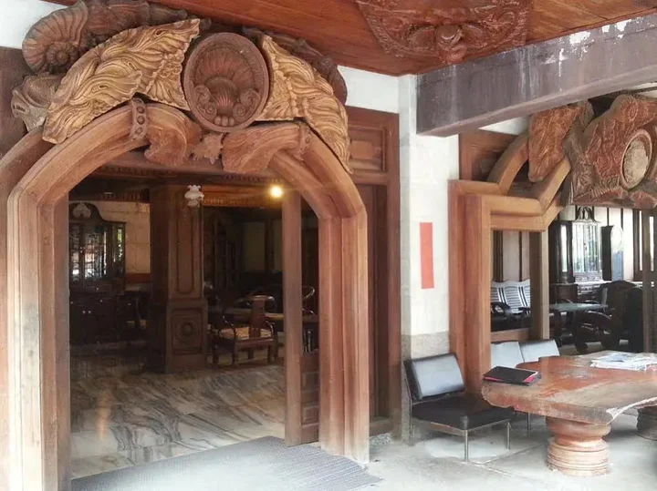 Мей-Сот: First Hotel