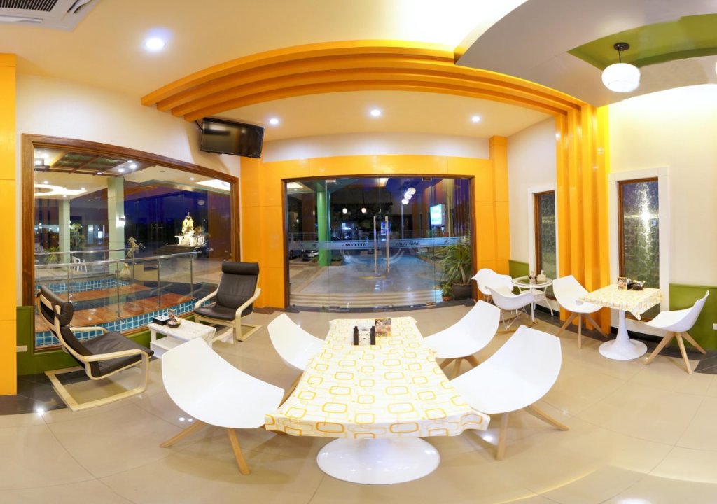 Накхонситхаммарат: Chodkamol Place 57
