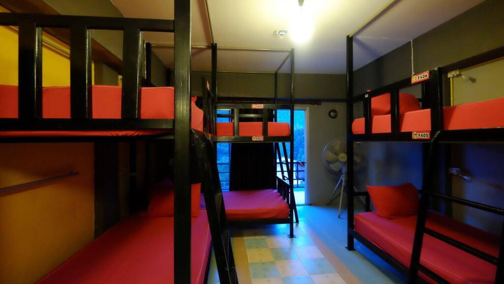 Ланта: Let It Bee Econo Hostel