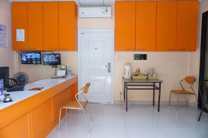 Ранонг: Jirasin Hotel & Apartment