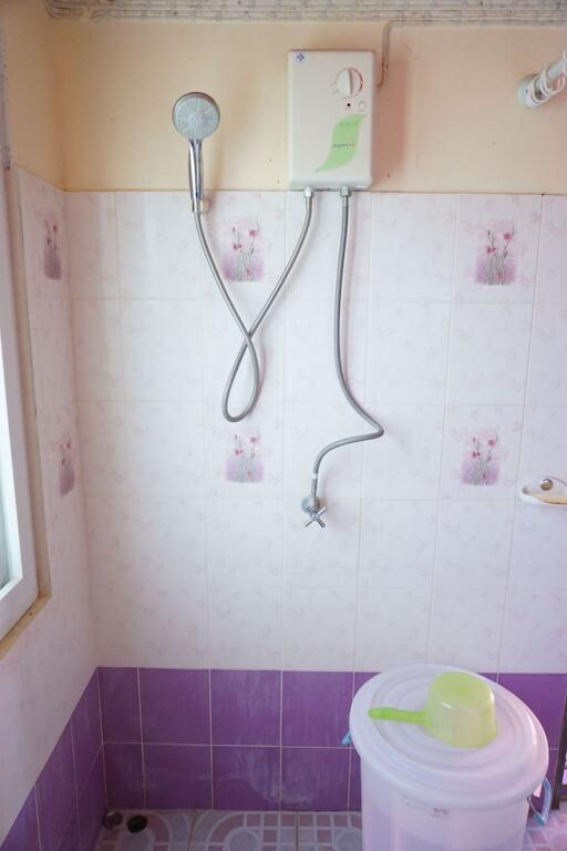 Утхай-Тхани: Ruenkhawhom Residence