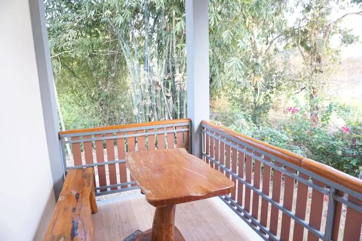 Утхай-Тхани: Ruenkhawhom Residence
