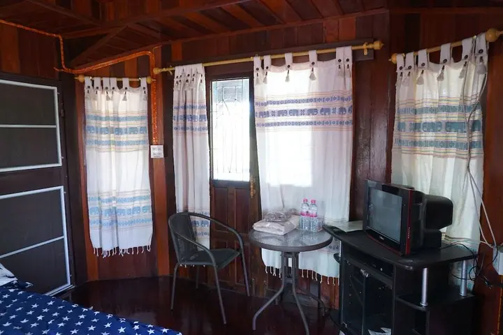 Утхай-Тхани: Ruenkhawhom Residence