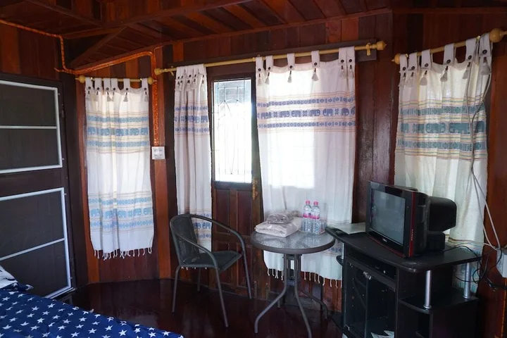 Утхай-Тхани: Ruenkhawhom Residence