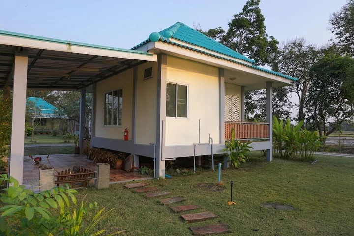 Утхай-Тхани: Ruenkhawhom Residence