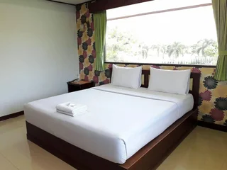 Кхлонг-Янг: Fahproundfon Hotel
