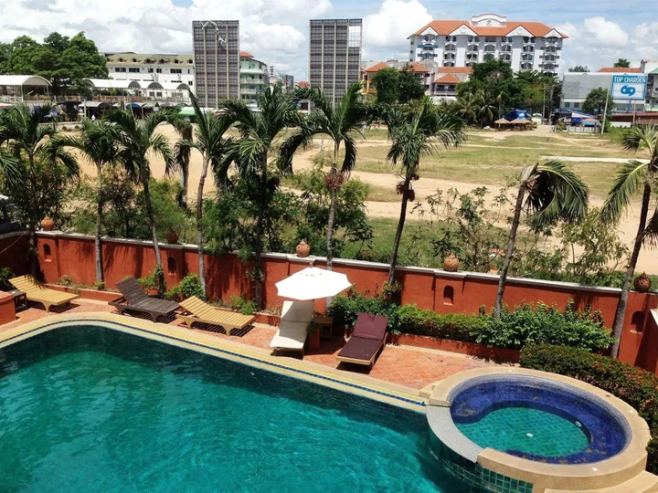 Паттайя: Skaw Beach Hotel