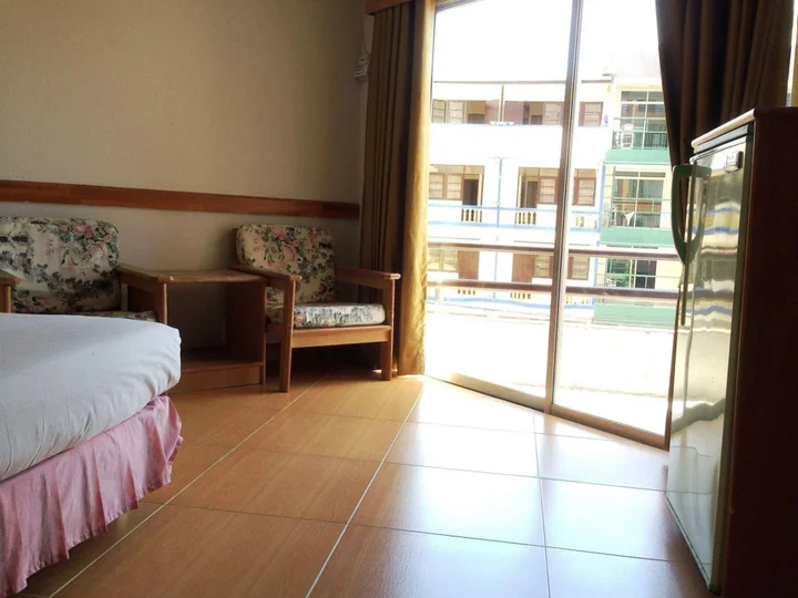Паттайя: Skaw Beach Hotel
