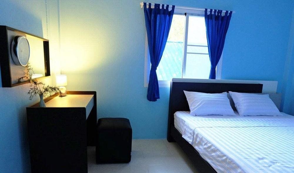 Такуа Па: Theppahrak Home