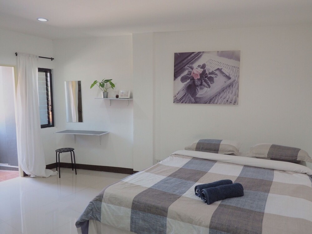 Пхитсанулок: Ban Meesukko Hotel