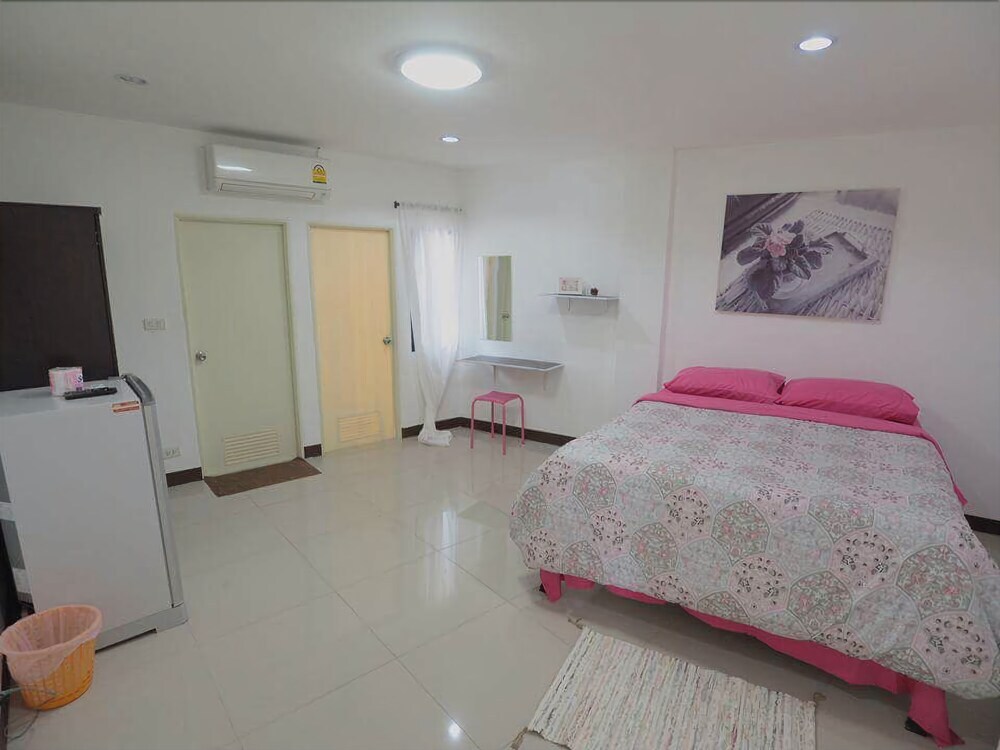 Пхитсанулок: Ban Meesukko Hotel