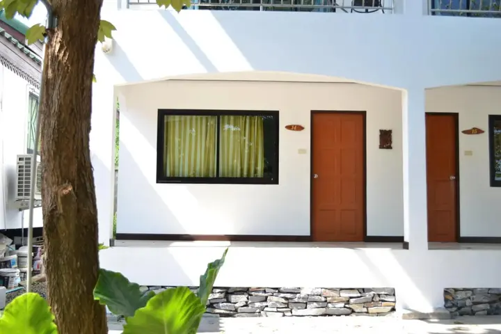 Ко Сичанг: Benjaporn Bungalow