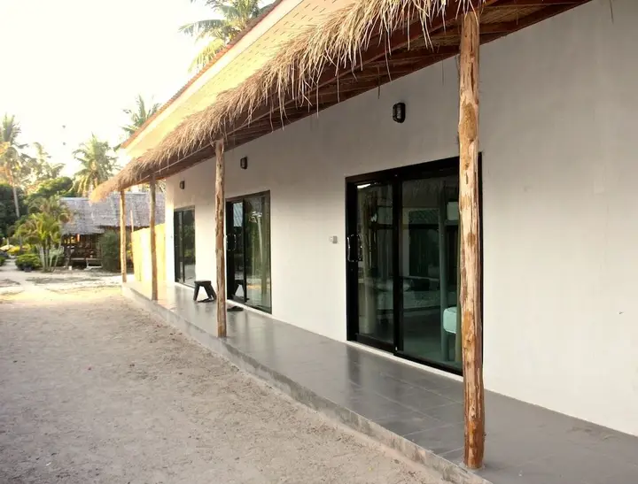 The Beach Village - Hostel — фото 1