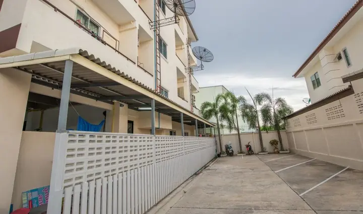 Сирача: Poon Sook Apartment