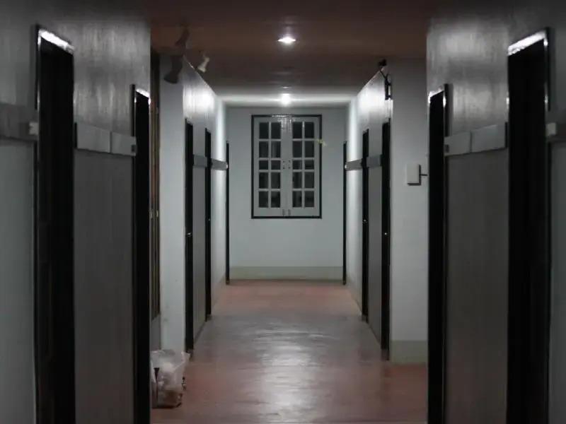 Амнатчарен: Zwahotel Amnatcharoen
