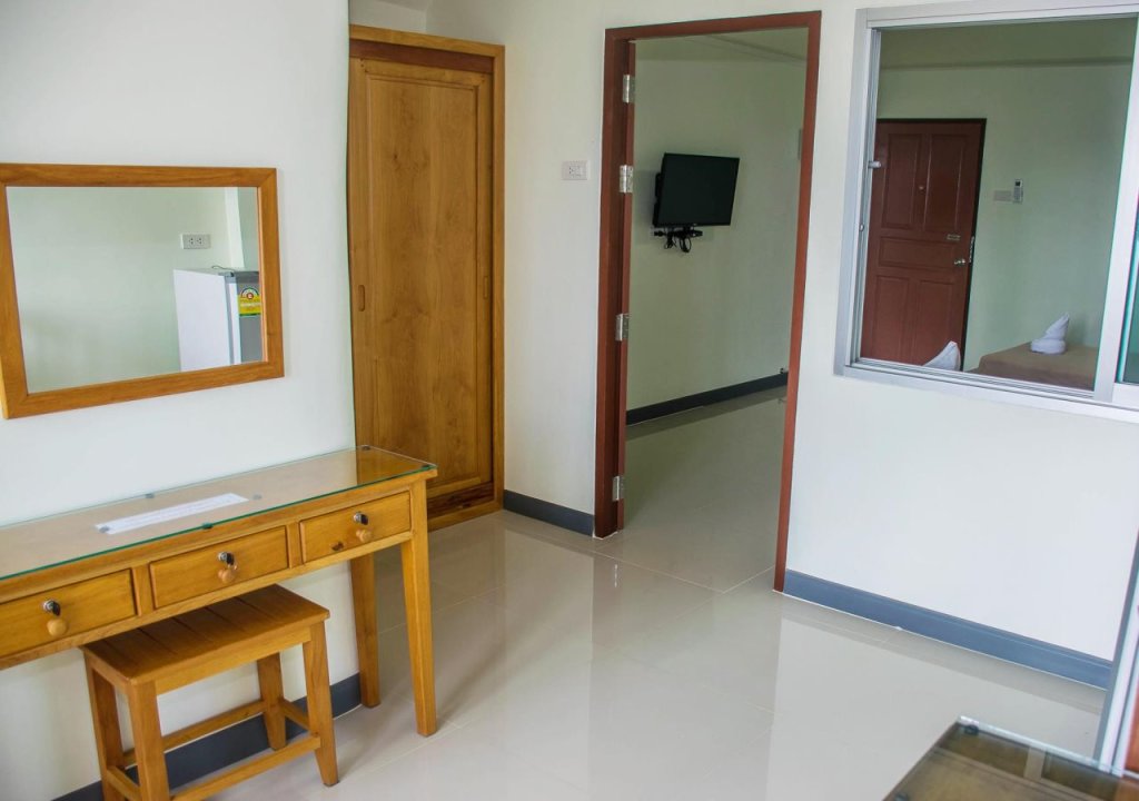 Столичный район Чантхабури: Hotel Chansawang