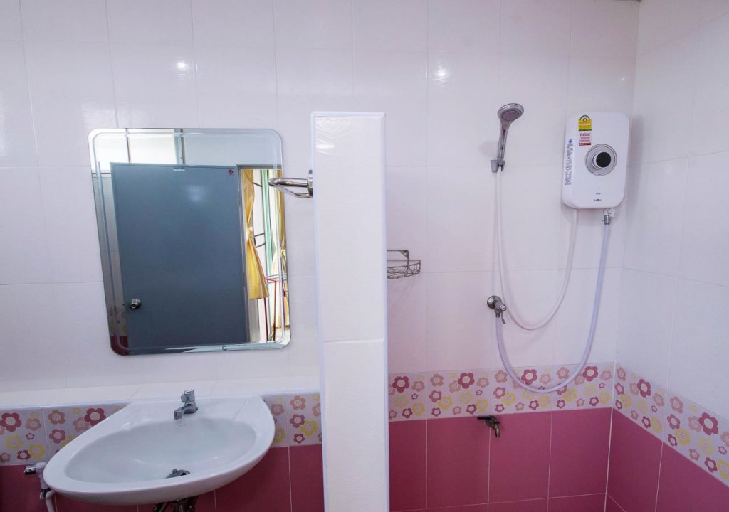 Столичный район Чантхабури: Hotel Chansawang