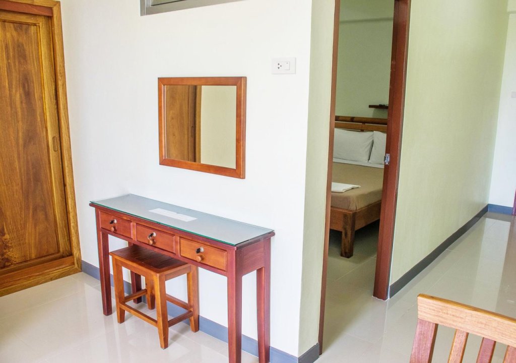 Столичный район Чантхабури: Hotel Chansawang