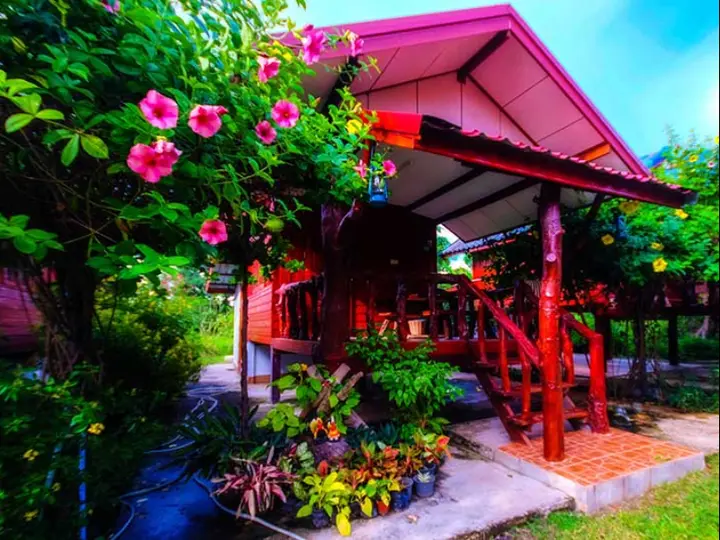 Нанг-Ронг: Baan Kamolsit Resort