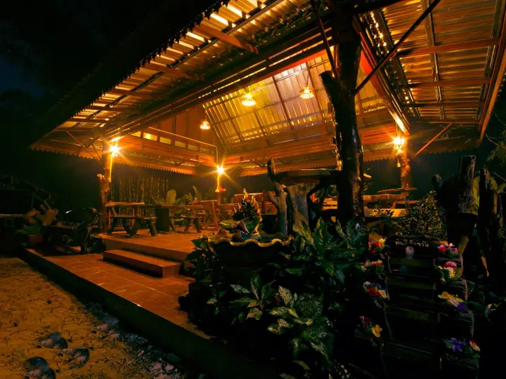 Нанг-Ронг: Baan Kamolsit Resort