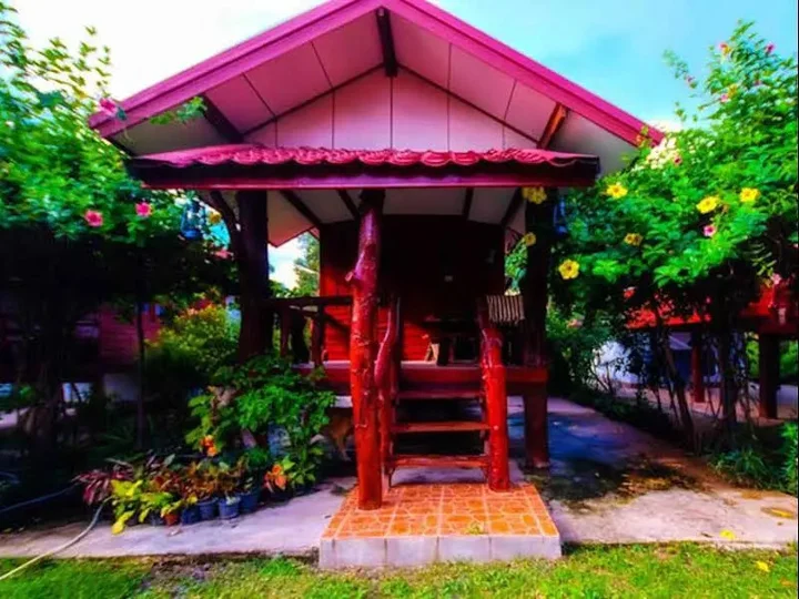 Нанг-Ронг: Baan Kamolsit Resort