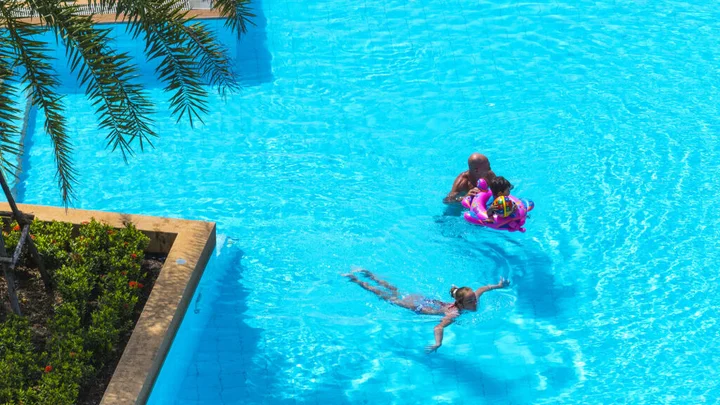 Клаенг: GrandBlue Resort