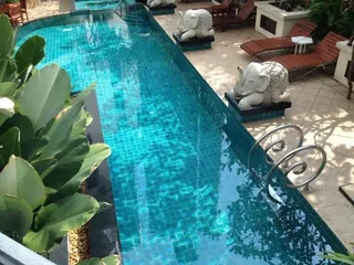 Бангкок: Gardengrove Suites Serviced Apartment