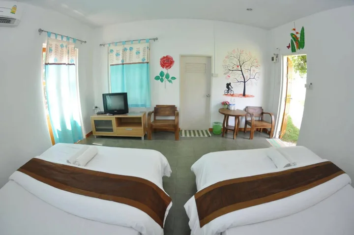 Паи: Pai Colorful Resort