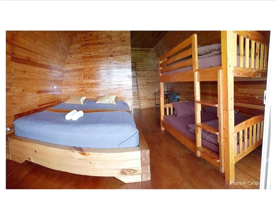 Тап-Тао: Phu Mok Camp