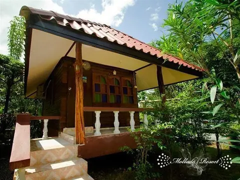 Донсак: Monlada Resort