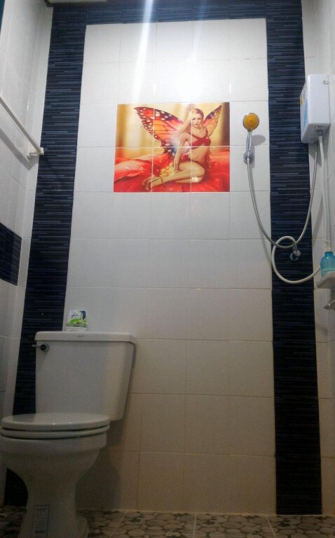 Ампхава: Baan Benjathip