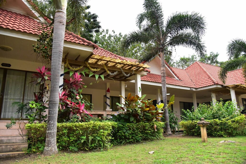 Кхлонг-Янг: Baan Trishawar Khaoyai