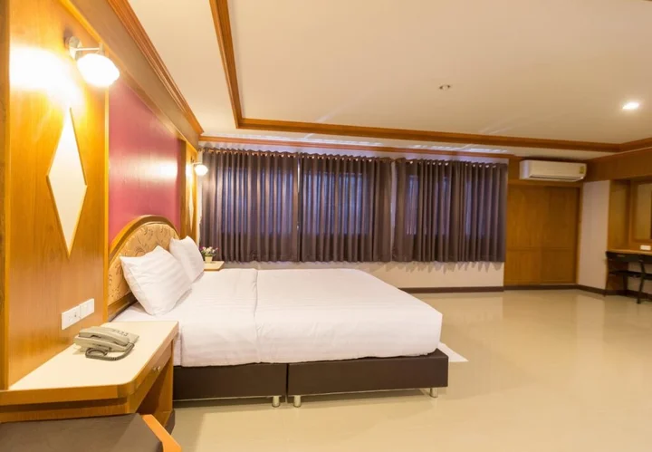 Накхонситхаммарат: Thungtawan Hotel