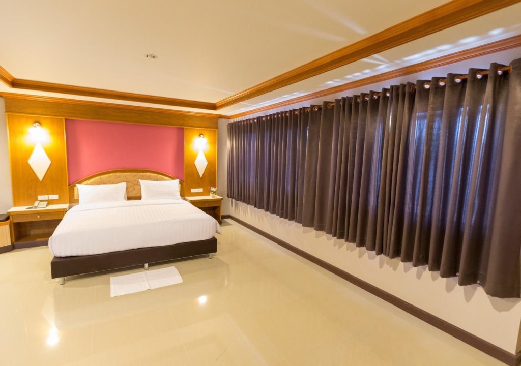 Накхонситхаммарат: Thungtawan Hotel