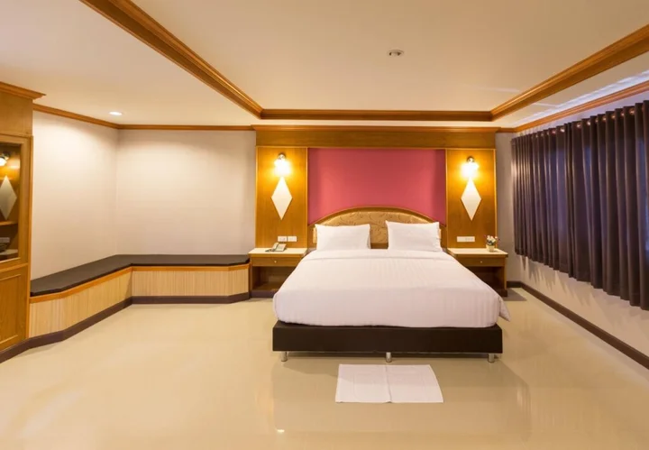 Накхонситхаммарат: Thungtawan Hotel