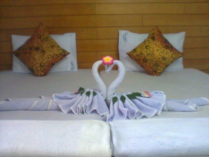 Лансака: Khao Luang Resort
