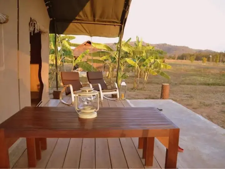 Лоэй: Sirila Farm Tent Camp