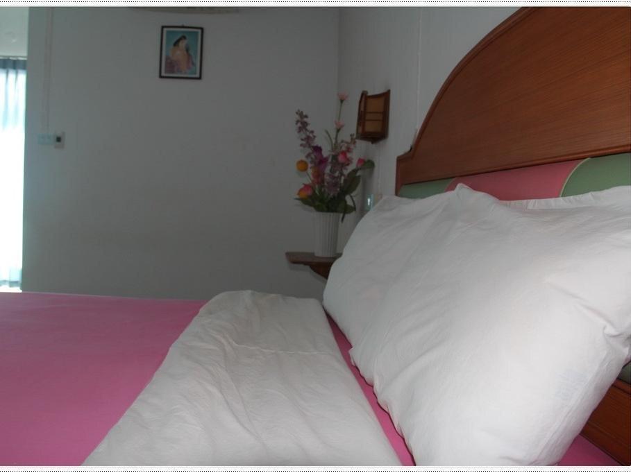 Пхитсанулок: Vanarom Hotel