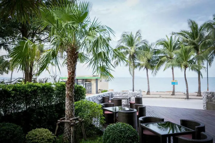 Чонбури: Kalm Bangsaen Hotel