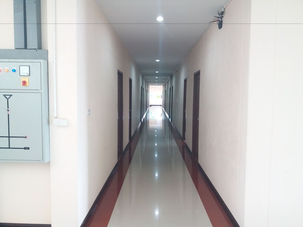 Кхлонг-Янг: Aumnoychai Hotel Korat