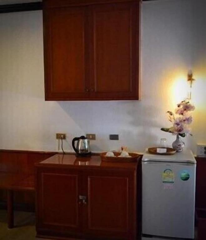 Кхэм Сон: Nattirat Grand Hotel