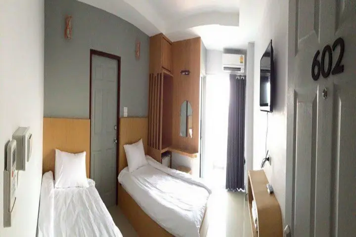 Пхитсанулок: AtMe2 Hotel