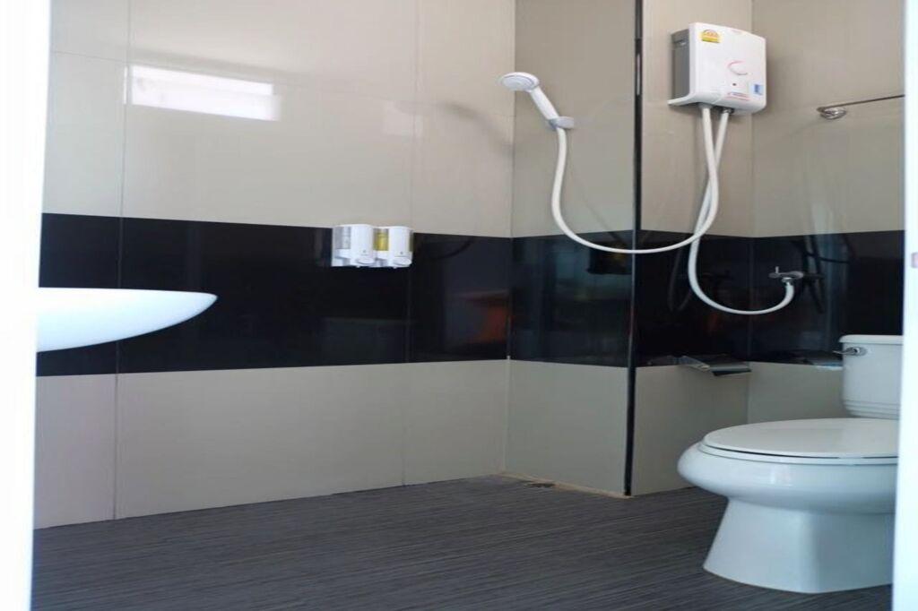 Пхитсанулок: AtMe2 Hotel